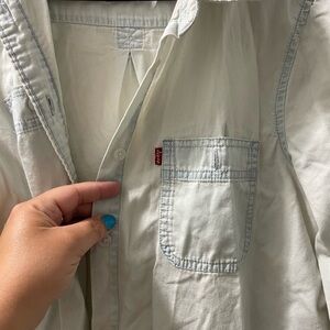 Levi’s button down light shirt